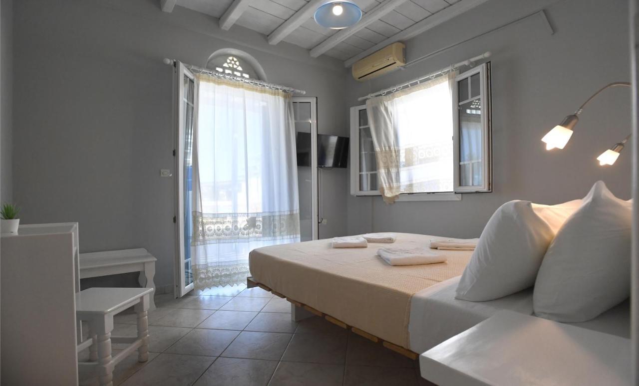 Nostos Beachfront Apartments & Studios Ájosz Joánisz Kültér fotó