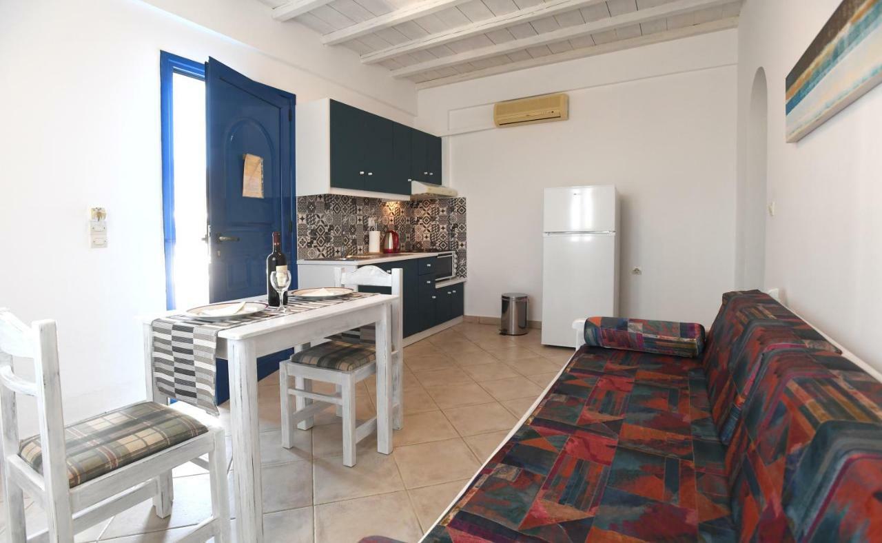 Nostos Beachfront Apartments & Studios Ájosz Joánisz Kültér fotó